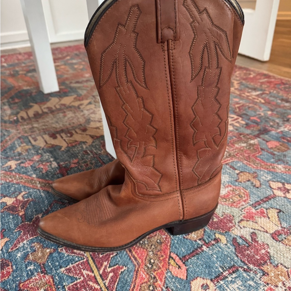 Moving Sale! Everything $30! Dan Post Brown Leather Cowboy Boots Sz 9.5